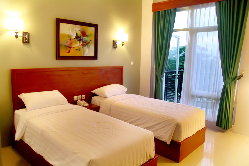Prima Sr Hotel & Convention Yogyakarta Sleman  Eksteriør bilde