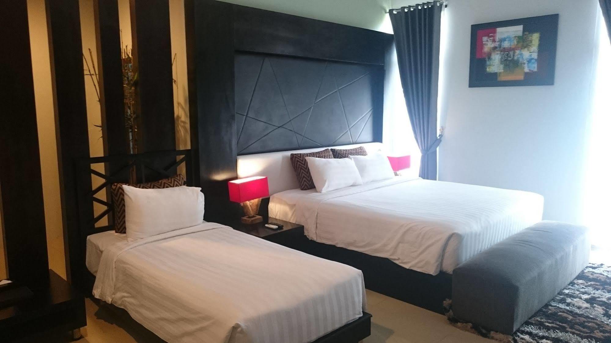 Prima Sr Hotel & Convention Yogyakarta Sleman  Eksteriør bilde